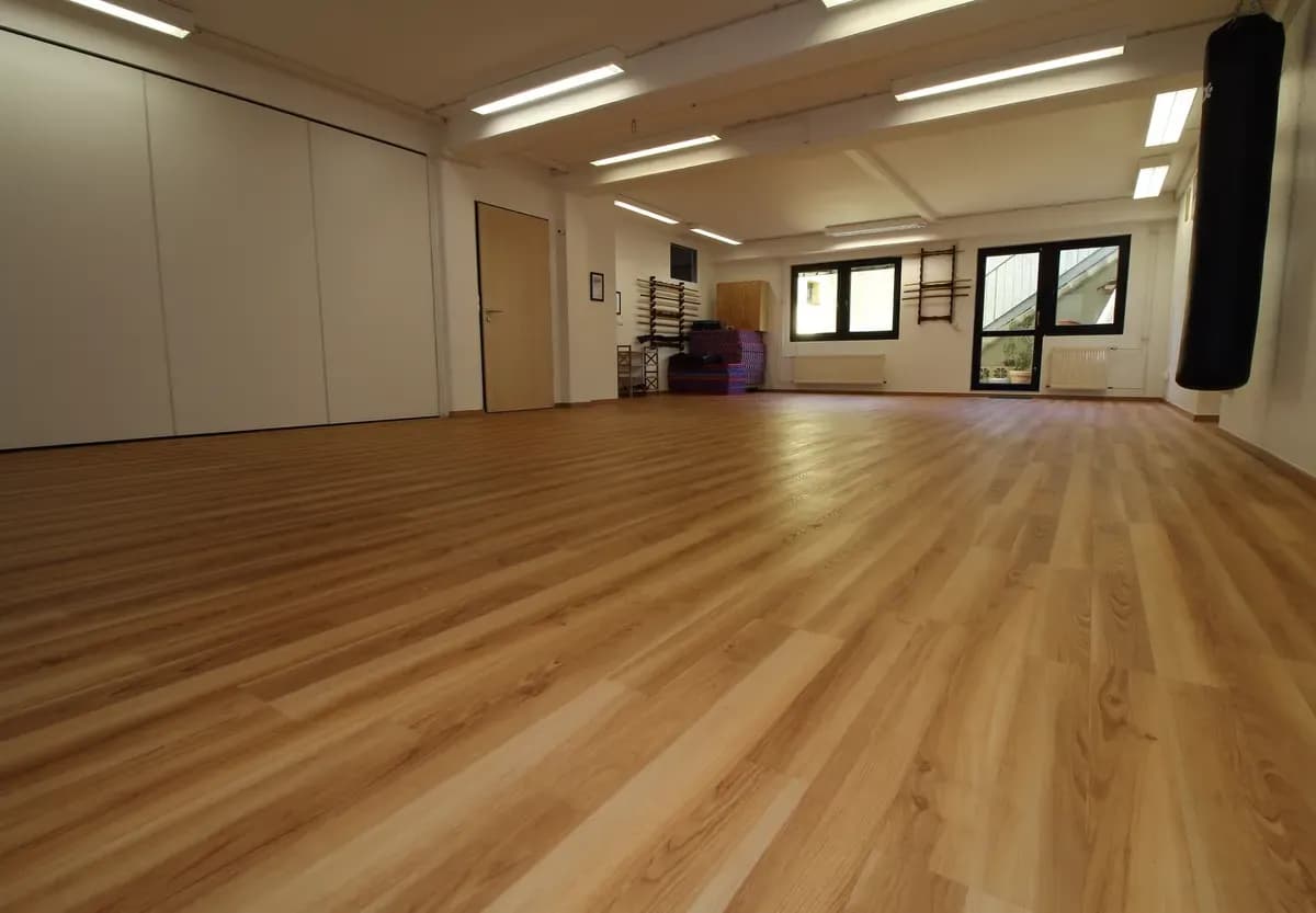 Die freie Trainingsfläche im Dojo